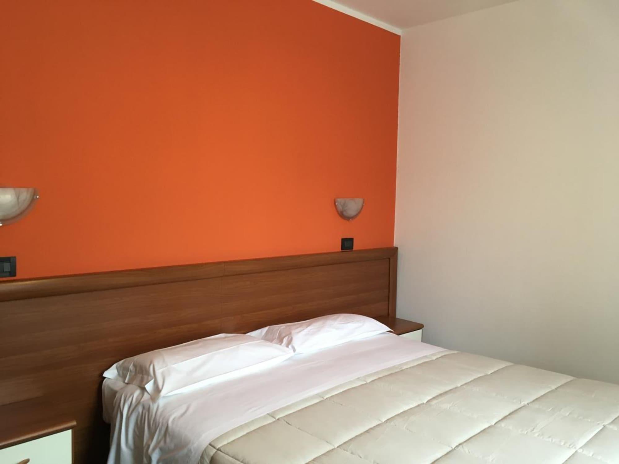 Hotel Cortina 2*